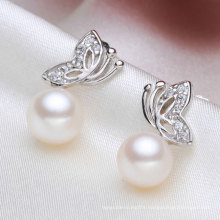 Cultured Freshwater Pearl Earring Button Fly Shape